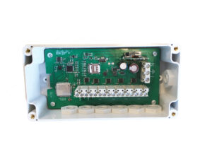 NB-IoT intf. 4 PT100 + 2 CNT. 230VAC wall mounted
